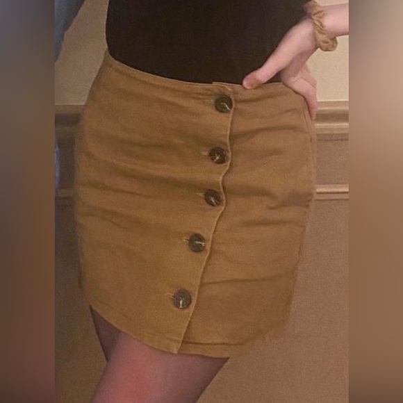 Chloe & Katie Tan Button Skirt - Size L - Picture 4 of 4
